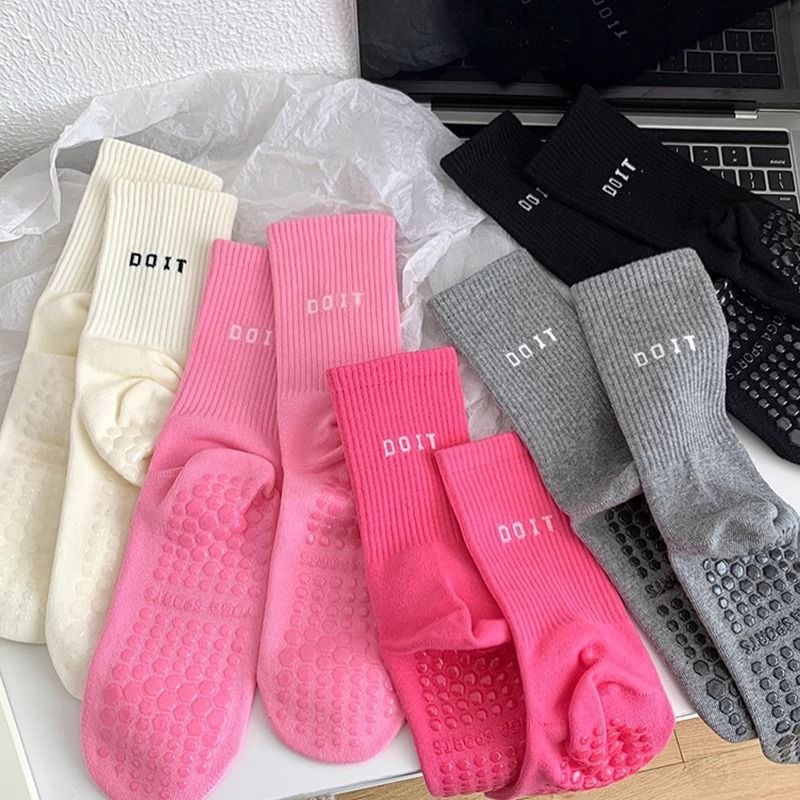 Yoga Mat - 1 Paar neue, farbenfrohe, trendige Sport-Yoga-Socken,